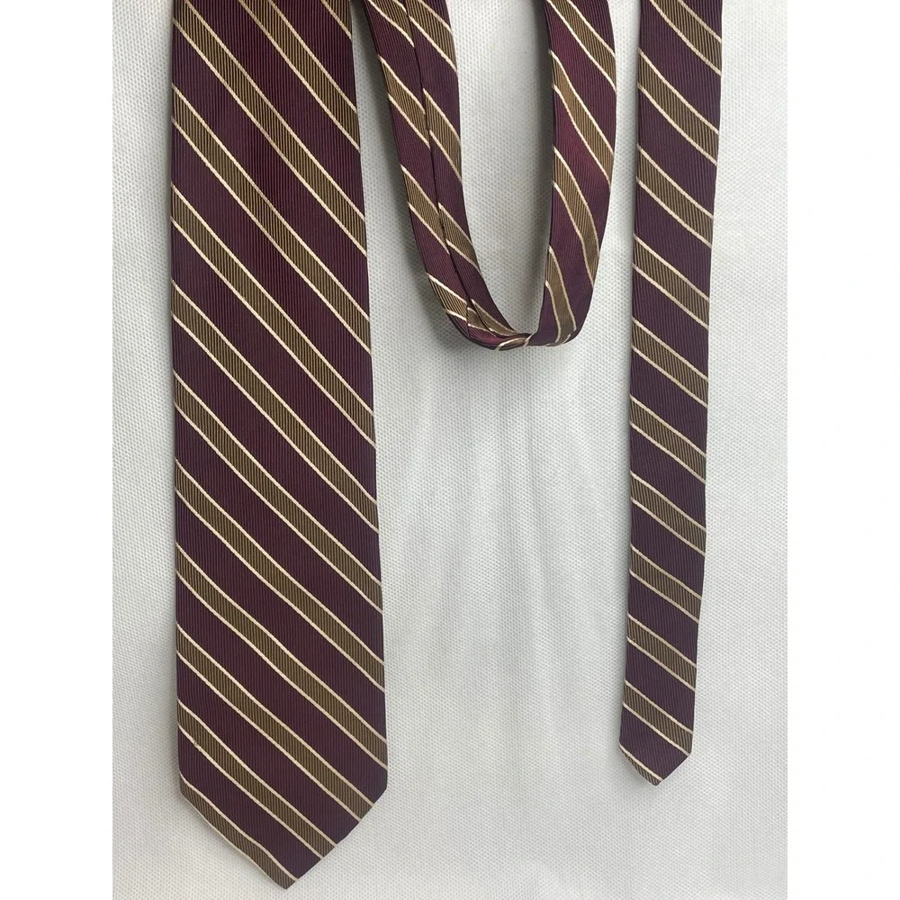 VTG Brooks Bro Basics Collegiate Stripe Necktie Vertical Repp Silk Burgundy Gold
